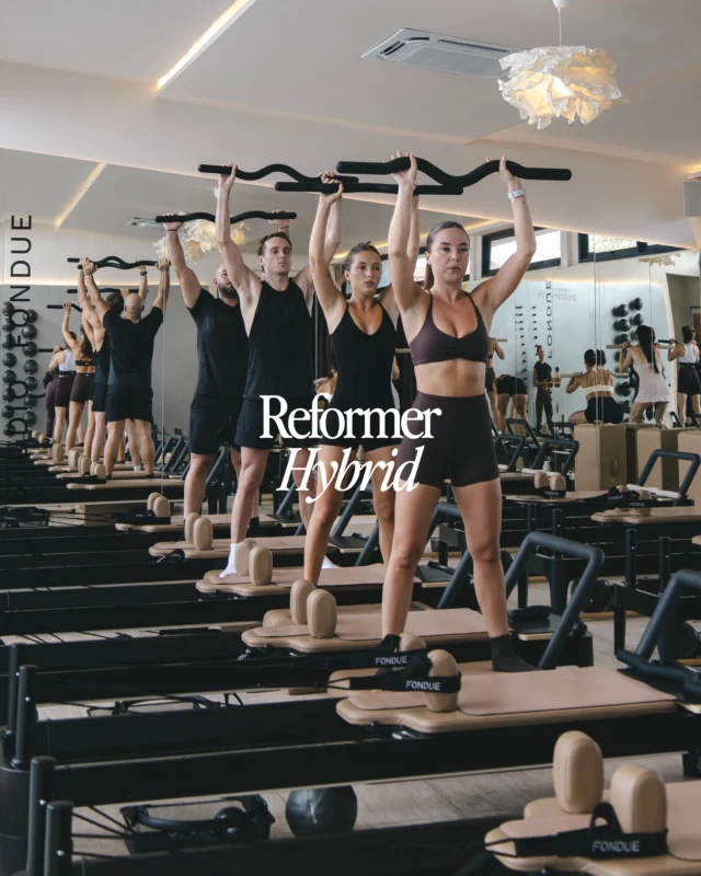 Ever wondered what it’s like inside our exclusive Hybrid classes? We’ve got you covered xWe offer Hybrid Heat mat pilates class too, which we’ll show you a peek inside very soon 😉